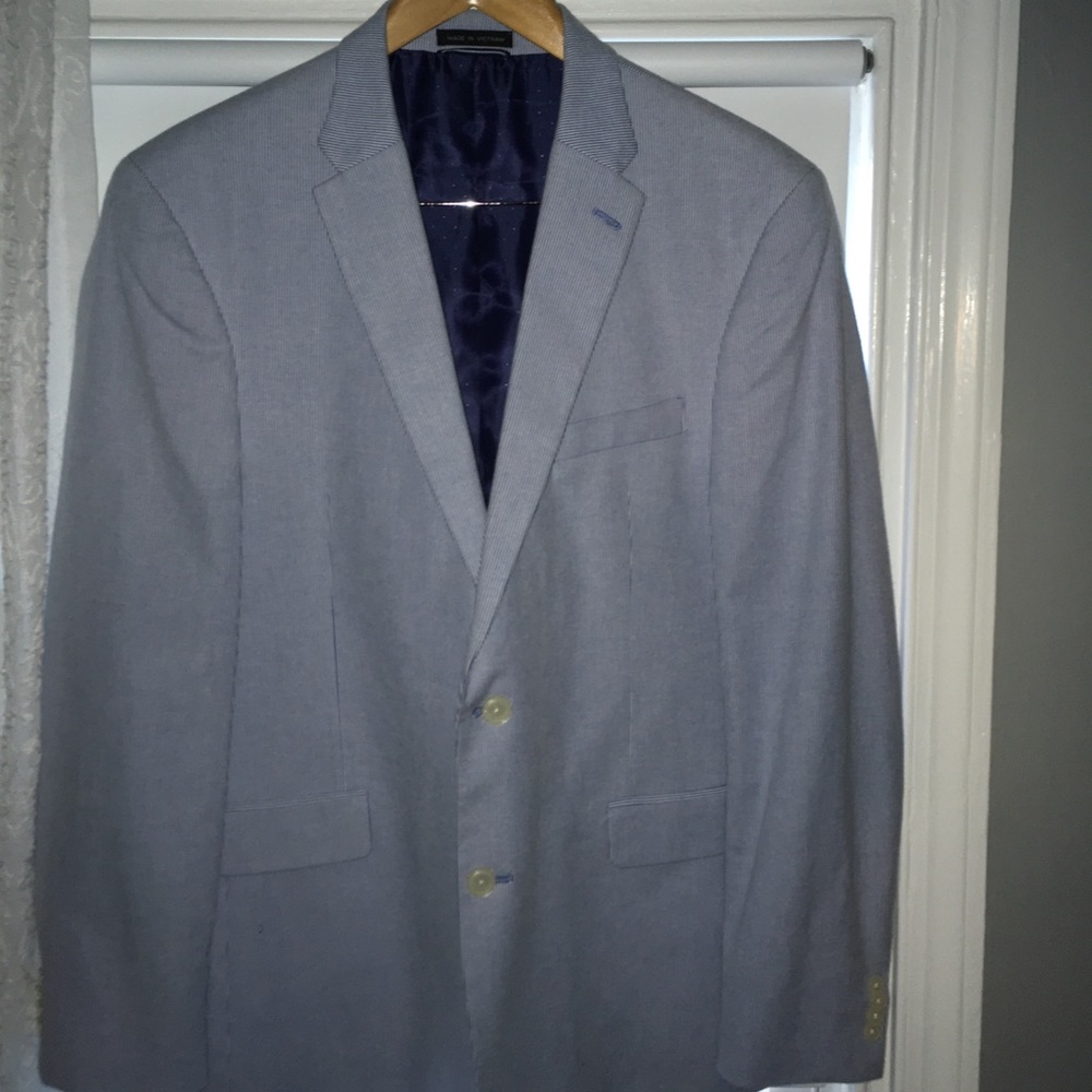 Men’s 44 R sear-sucker blazer by Tommy Hilfiger